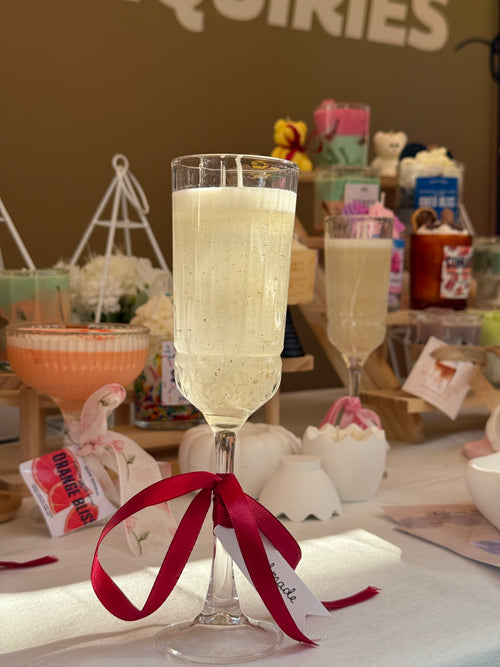 Champagne Glow Candle – Luxe Bubbly Scent